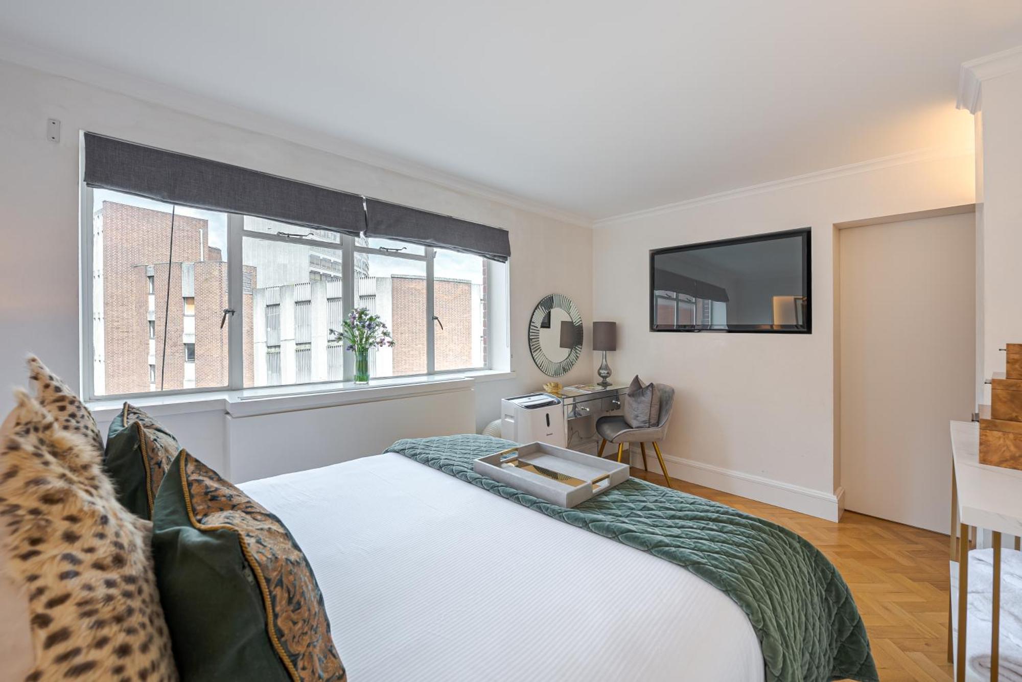 Modern Knightsbridge Apartment With Balcony Overlooking Harrods Prime Location Londres Exterior foto
