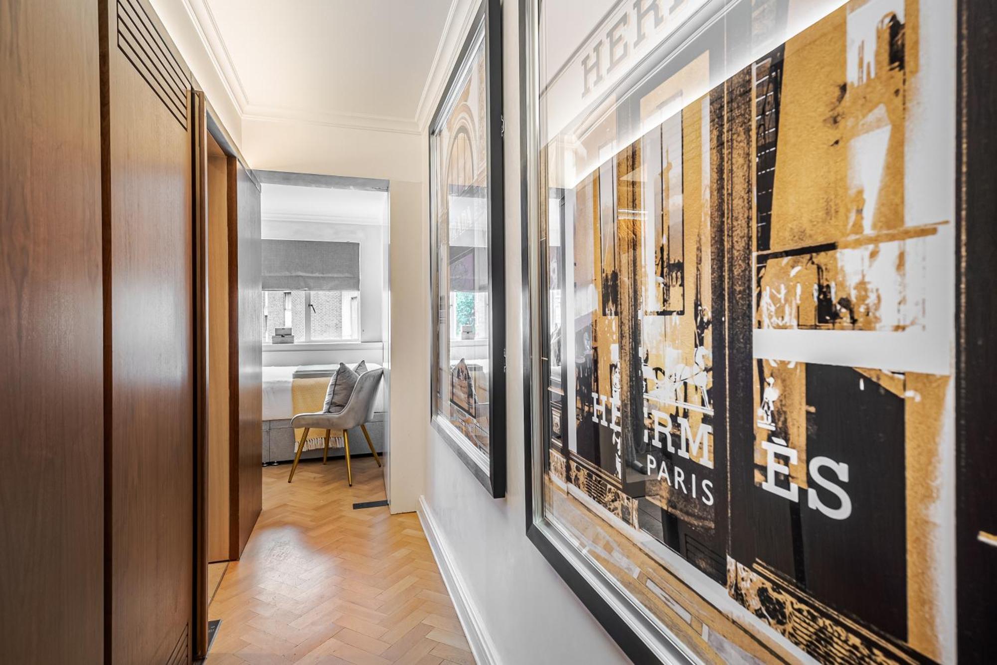 Modern Knightsbridge Apartment With Balcony Overlooking Harrods Prime Location Londres Exterior foto