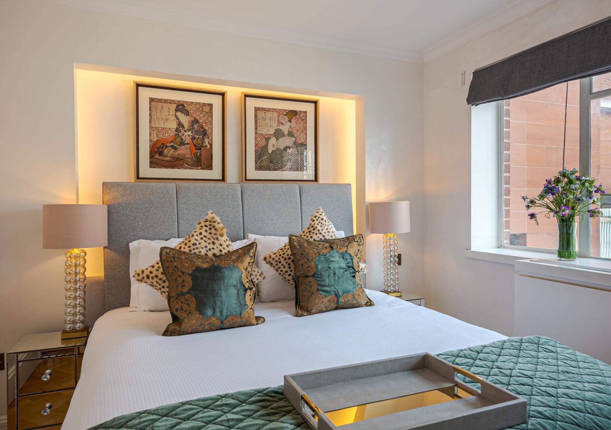 Modern Knightsbridge Apartment With Balcony Overlooking Harrods Prime Location Londres Exterior foto