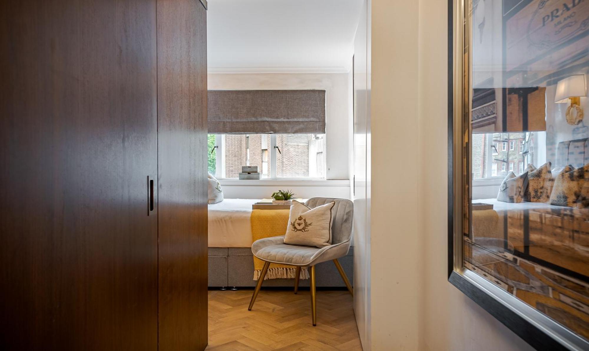 Modern Knightsbridge Apartment With Balcony Overlooking Harrods Prime Location Londres Exterior foto