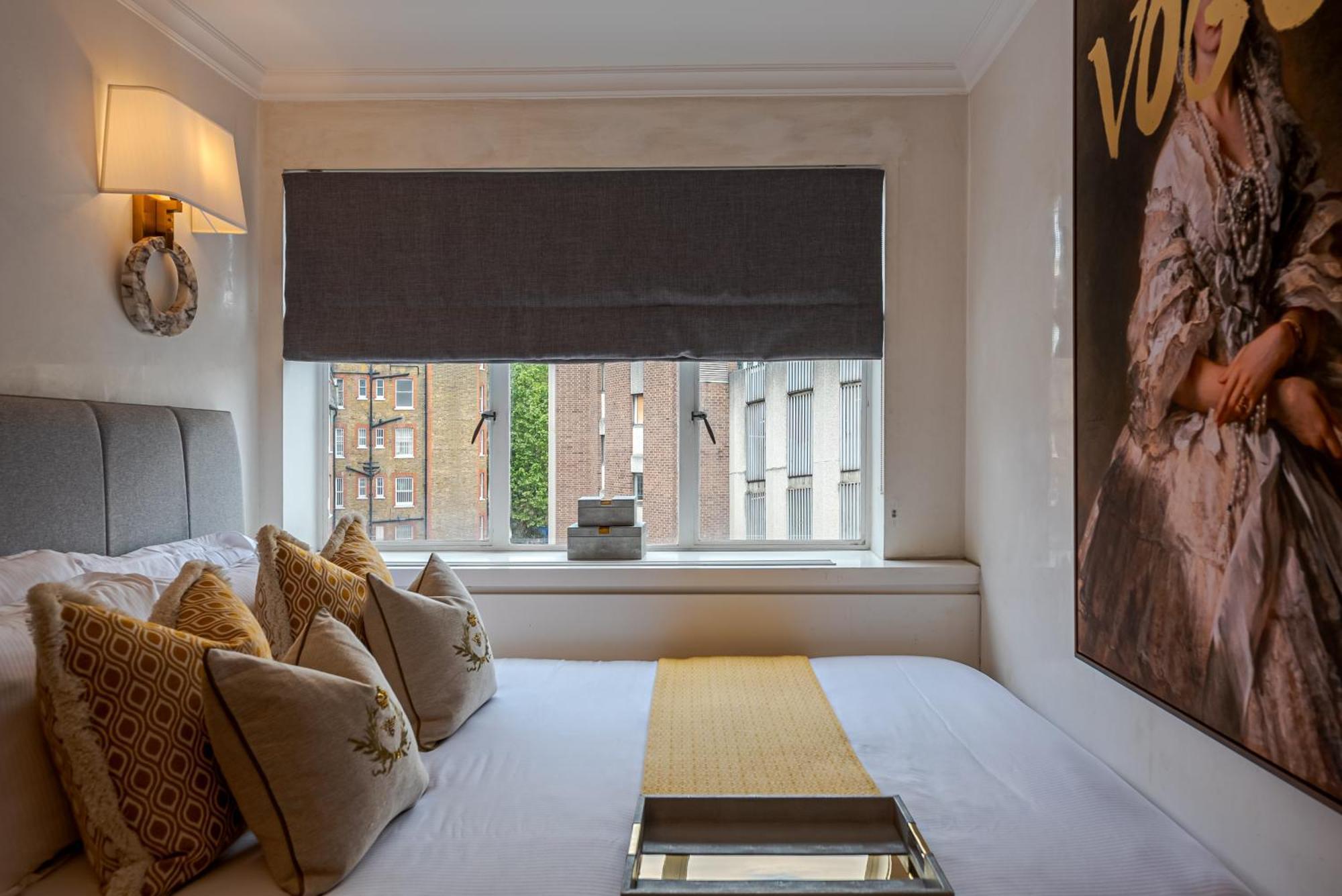 Modern Knightsbridge Apartment With Balcony Overlooking Harrods Prime Location Londres Exterior foto